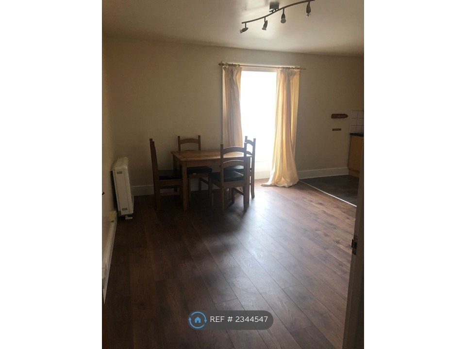 Additional image 15 of 3 bed flat to rentBridge Street, Newcastle Emlyn SA38