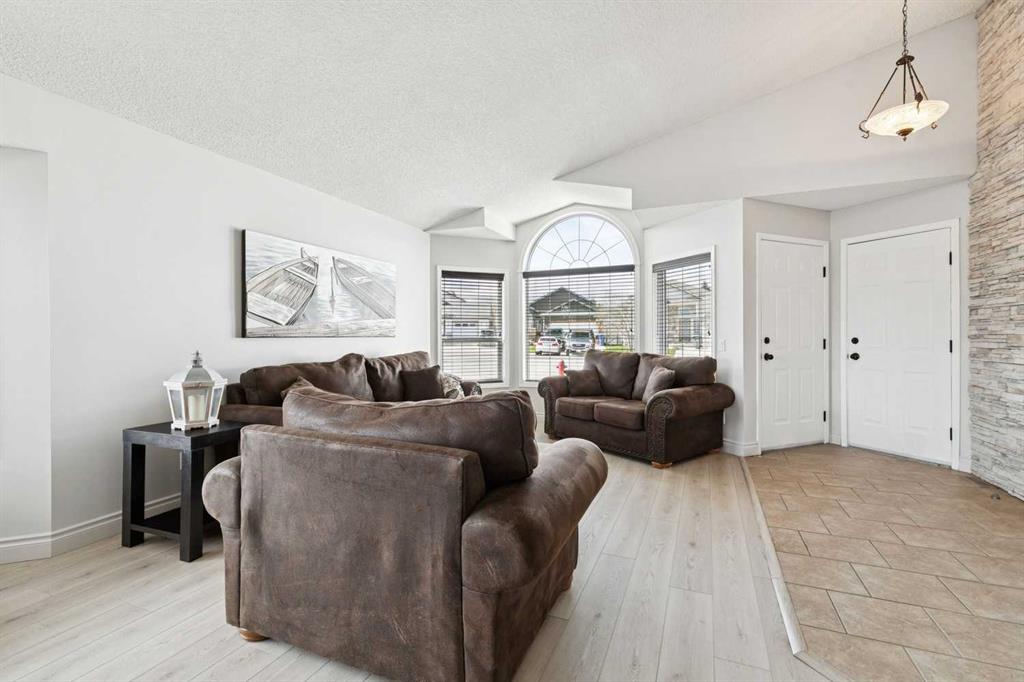 Additional image 4 of 438 Sheep River Point, Okotoks, AB, T1S 1S3