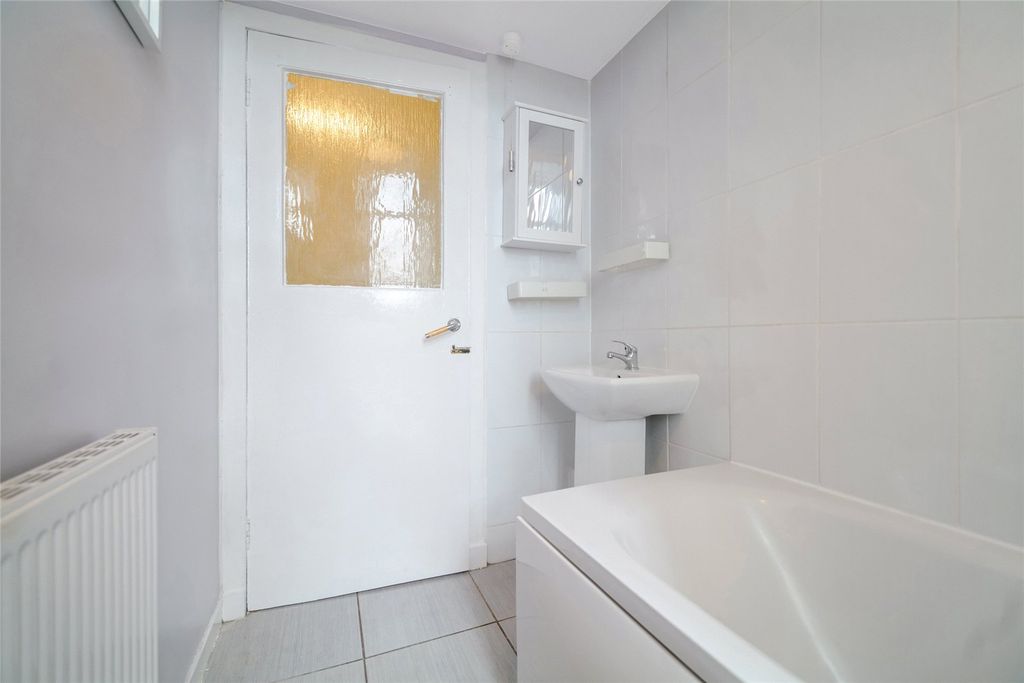 Additional image 9 of 1 bed flat for saleRosebank Terrace, Kilmacolm PA13