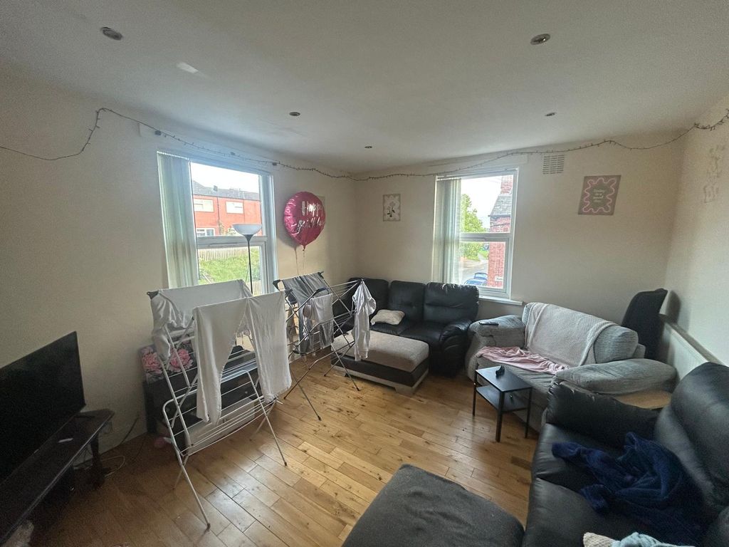4 bed terraced house to rentHarold Street, Hyde Park, Leeds LS6