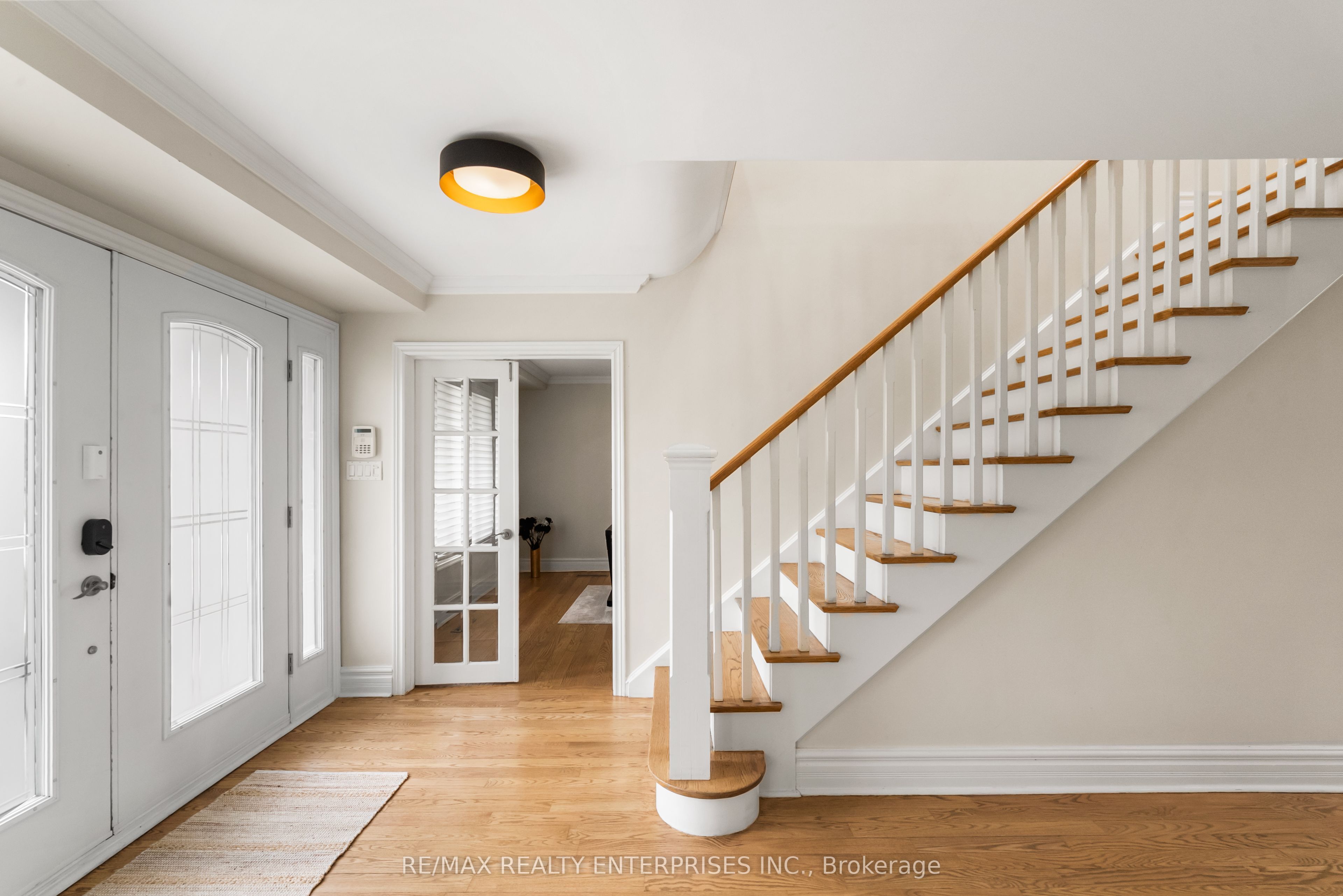 Additional image 4 of 2154 Oneida Crescent, Mississauga, ON, L5C 1V6