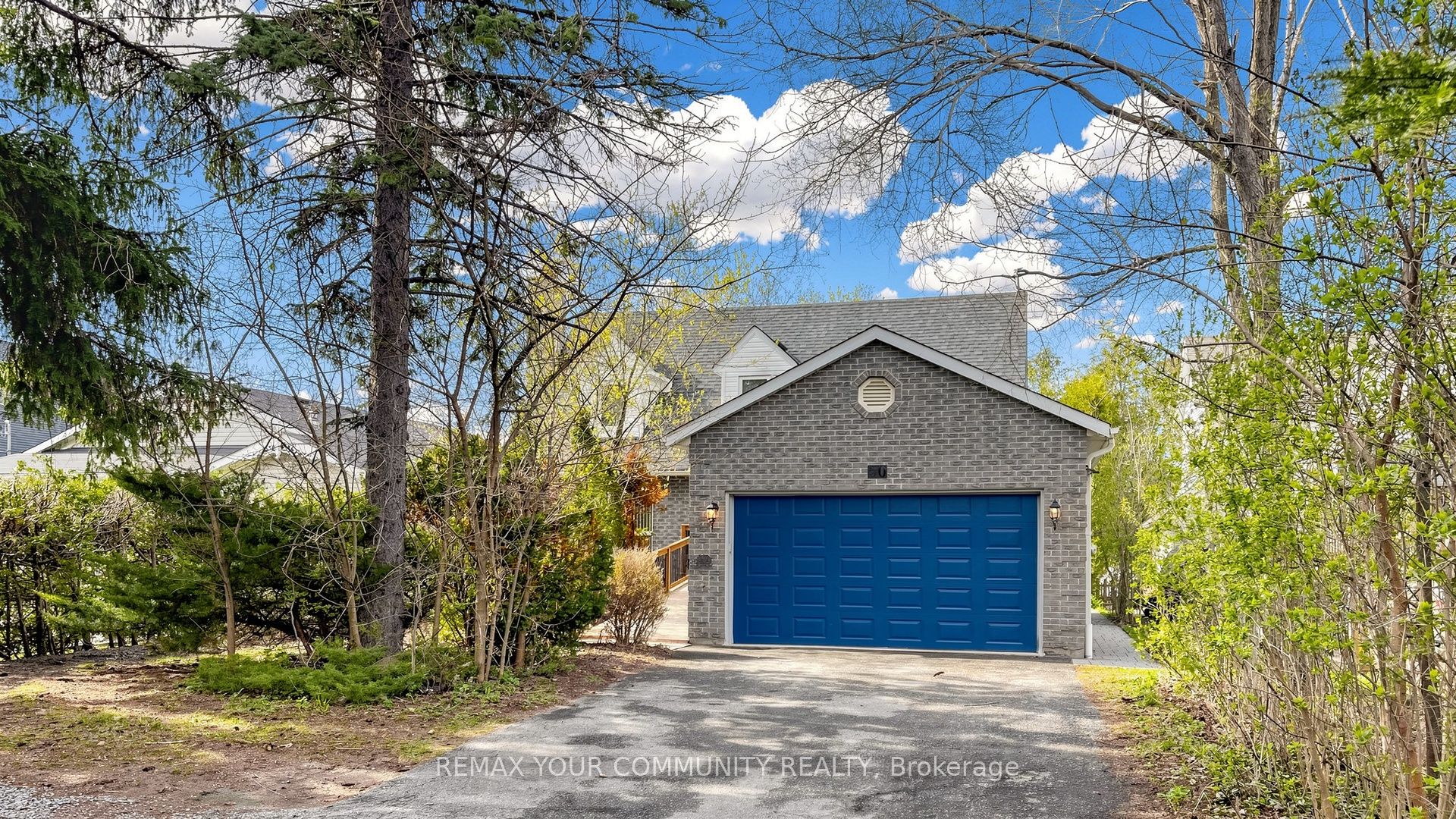 50 Riverglen Drive, Georgina, ON, L4P 2R1
