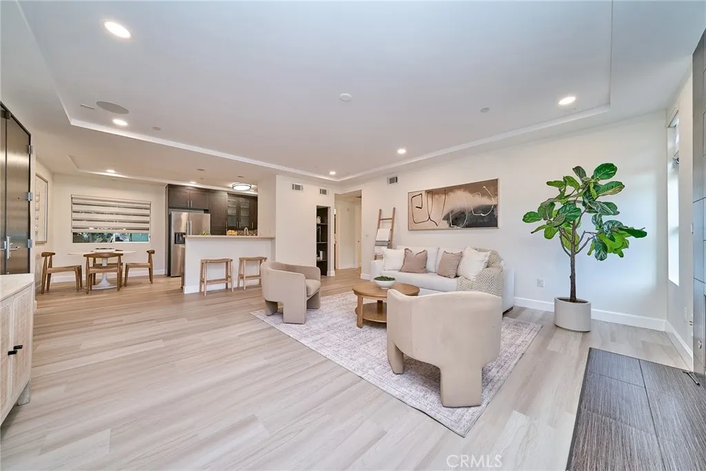 Additional image 39 of 5525 W Olympic Boulevard Unit 202, Los Angeles, CA 90036