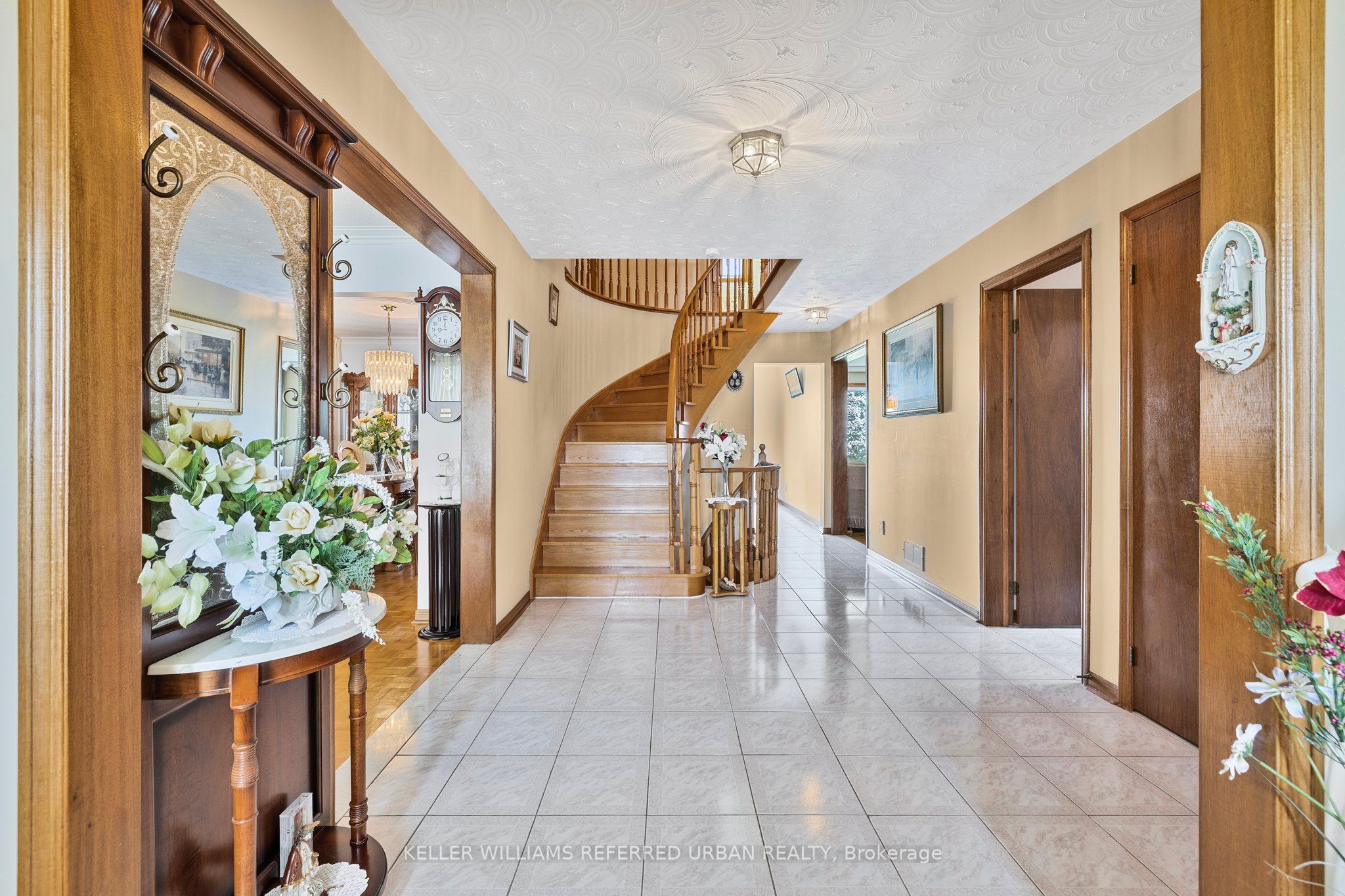 Additional image 3 of 160 Miller Park Avenue, Bradford West Gwillimbury, ON, L3Z 2K3