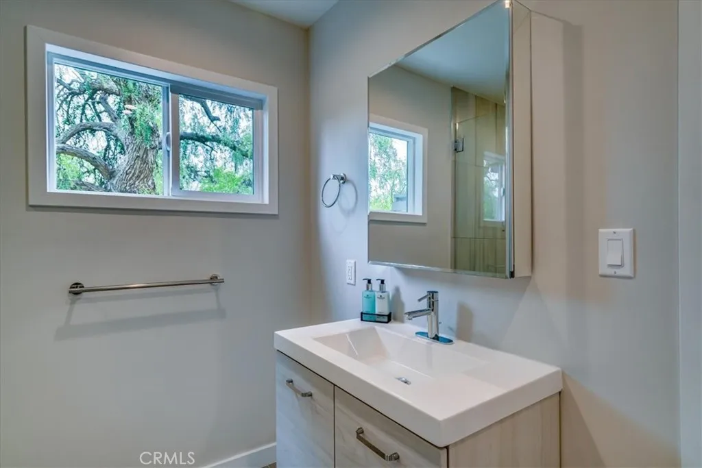 Additional image 98 of 323 Culver Boulevard, Playa Del Rey, CA 90293