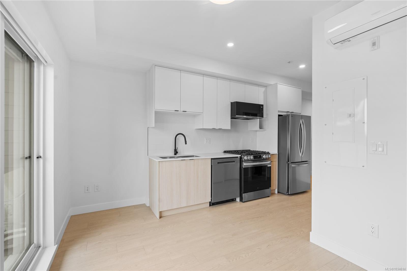 Additional image 6 of 509-2629 Millstream Road, Langford, BC, V9B 3R8