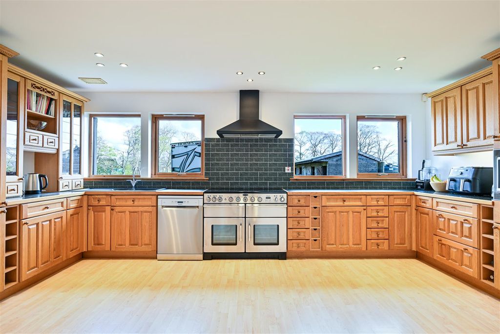 Additional image 10 of 6 bed country house for saleCarnwath, Lanark ML11
