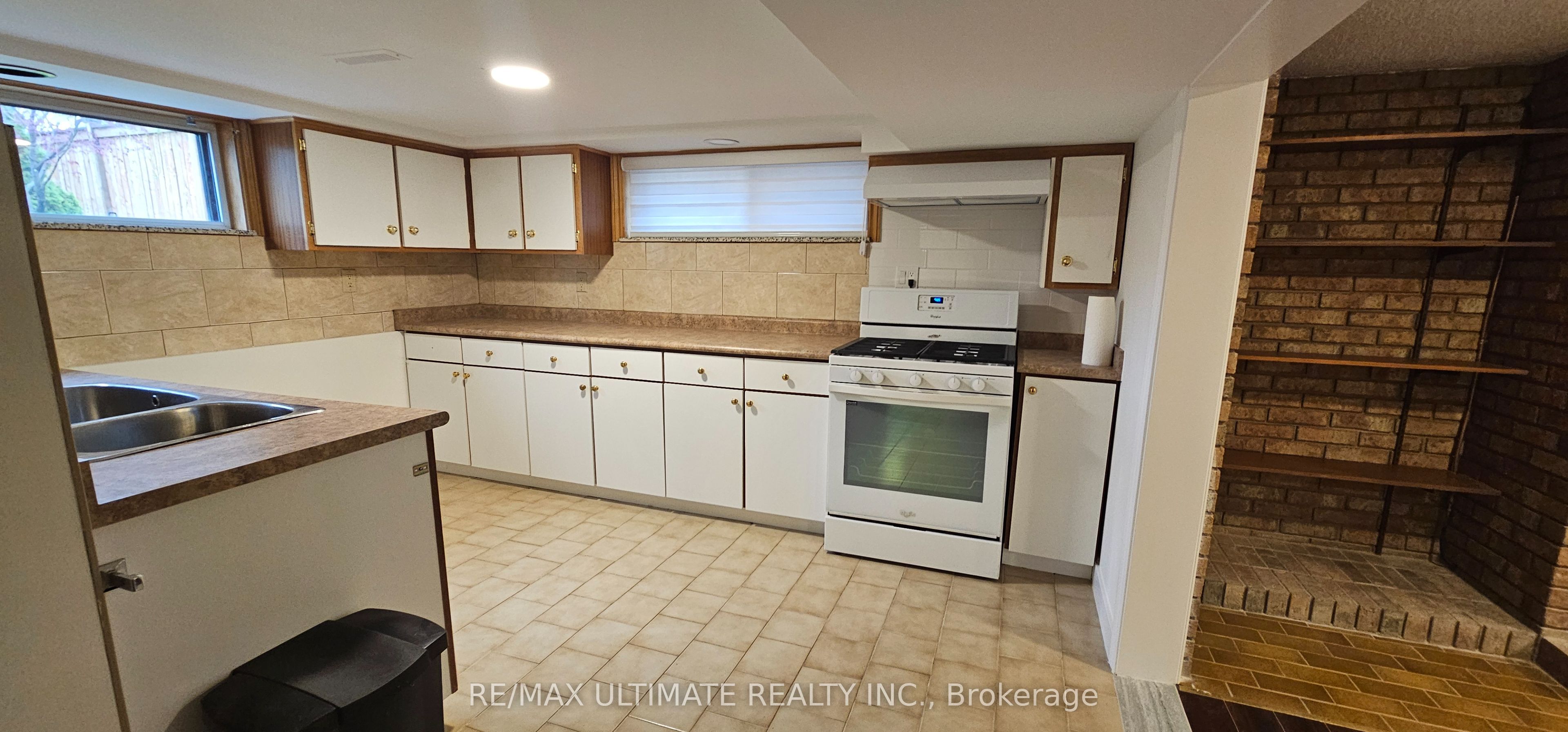 Additional image 4 of Basement-136 Rustic Road, Toronto, ON, M6L 1W1