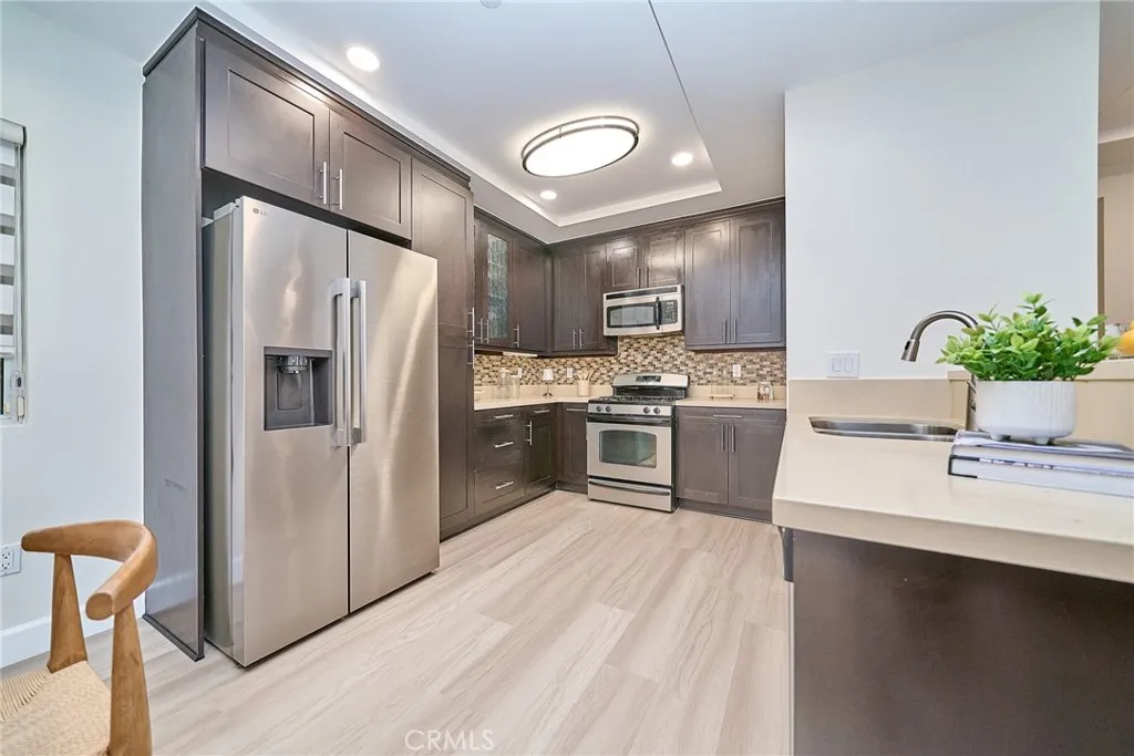 Additional image 46 of 5525 W Olympic Boulevard Unit 202, Los Angeles, CA 90036