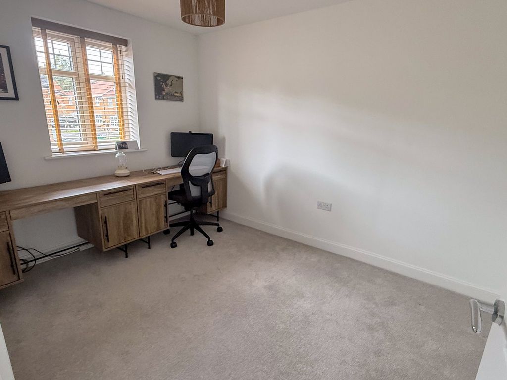 Additional image 11 of 3 bed town house for saleGarrison Meadows, Donnington, Newbury RG14