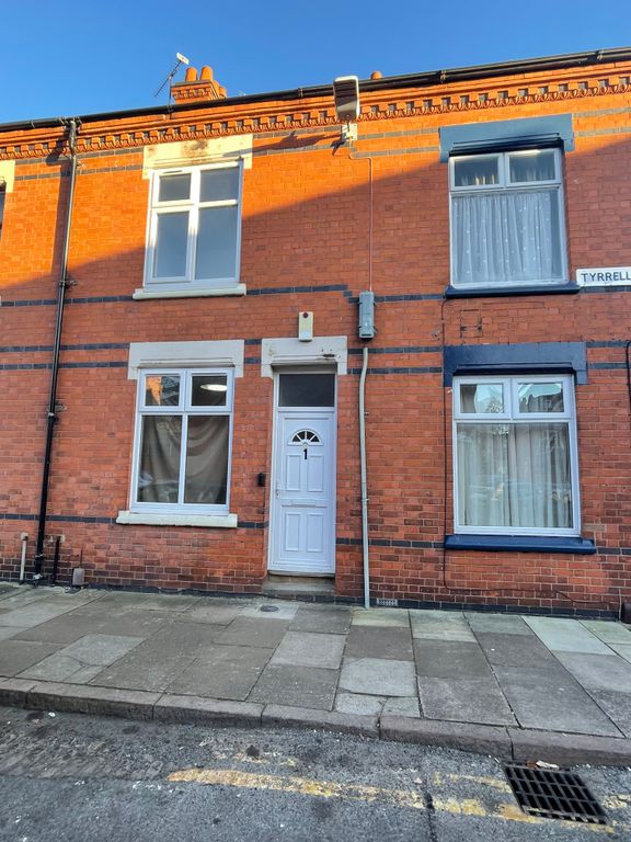 4 bed terraced house to rentTyrrell Street, Leicester LE3