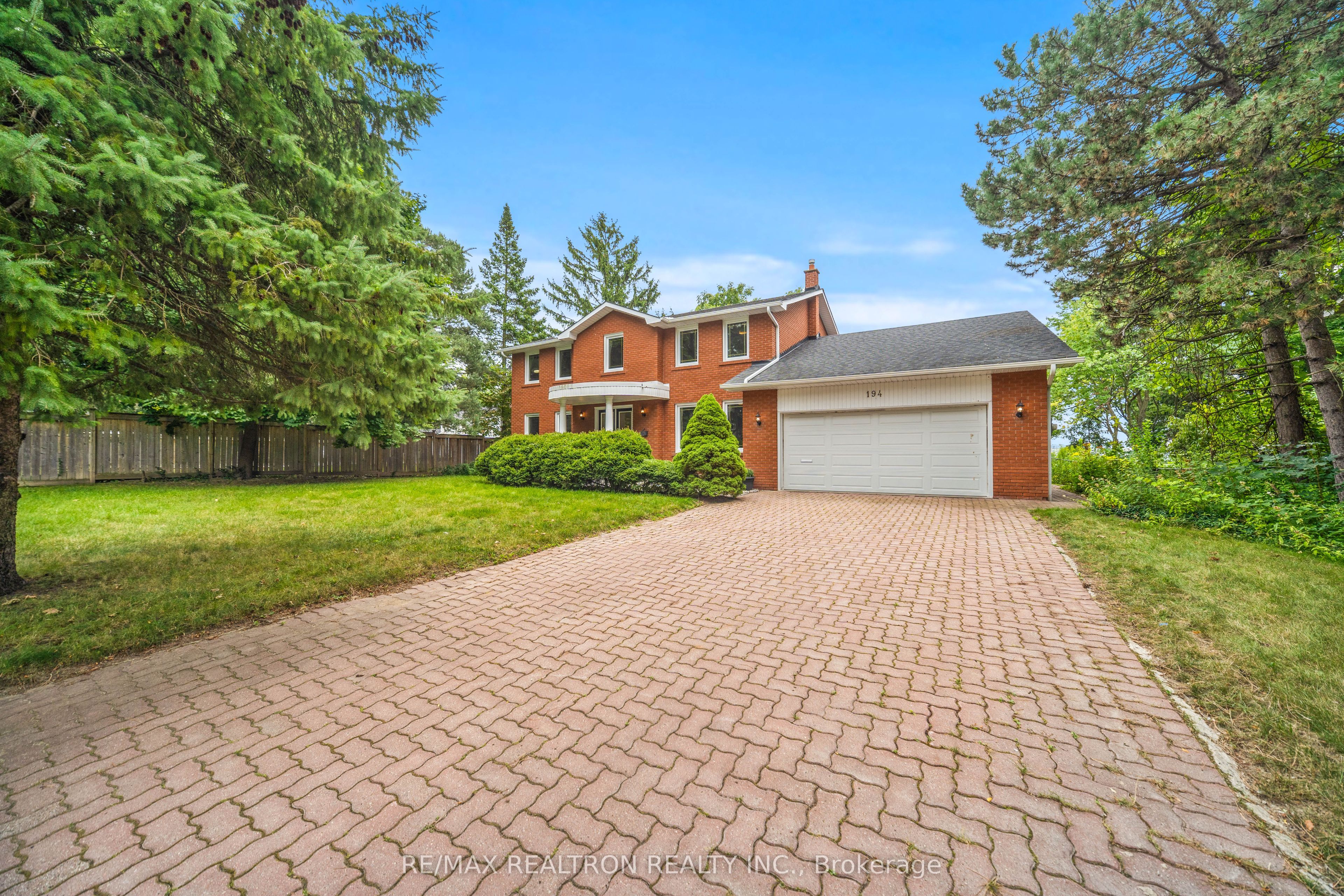 Additional image 3 of 194 Glenada Court, Richmond Hill, ON, L4C 5M7