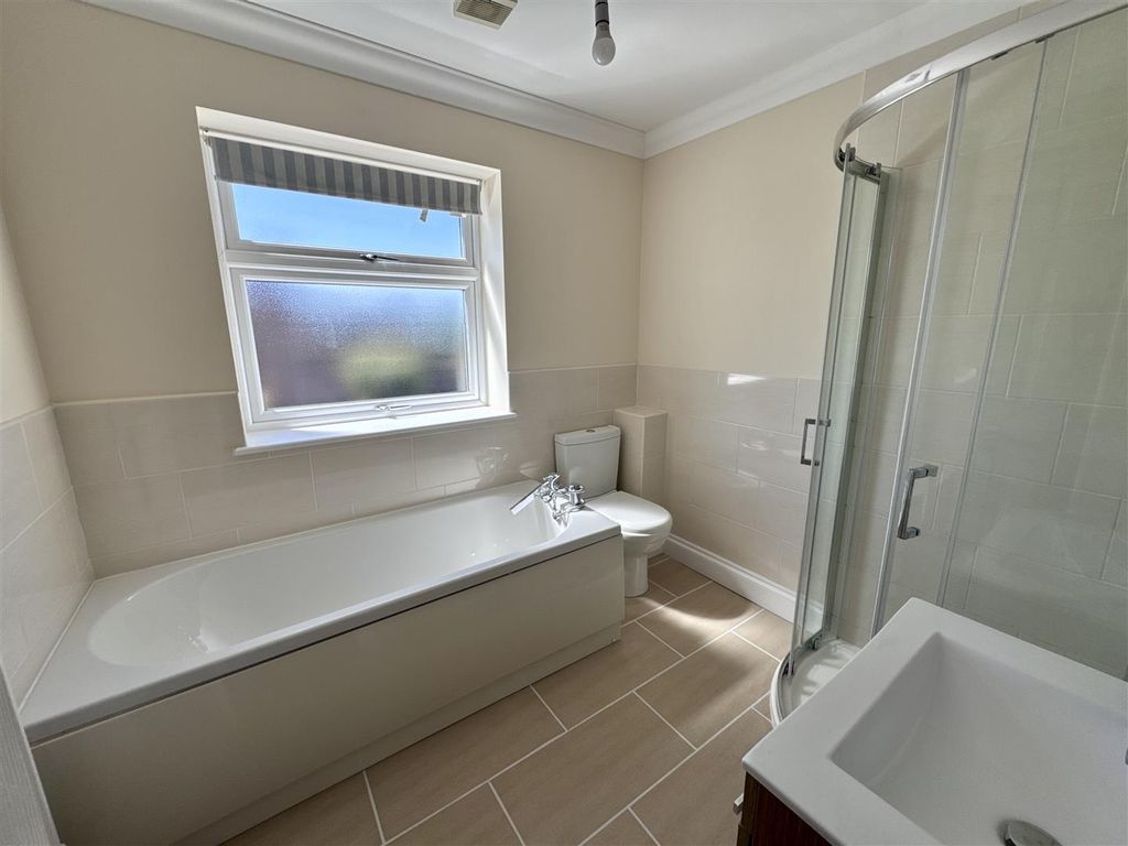 Additional image 21 of 6 bed detached house to rentWalnut Tree House, Caerwent, Caldicot NP26