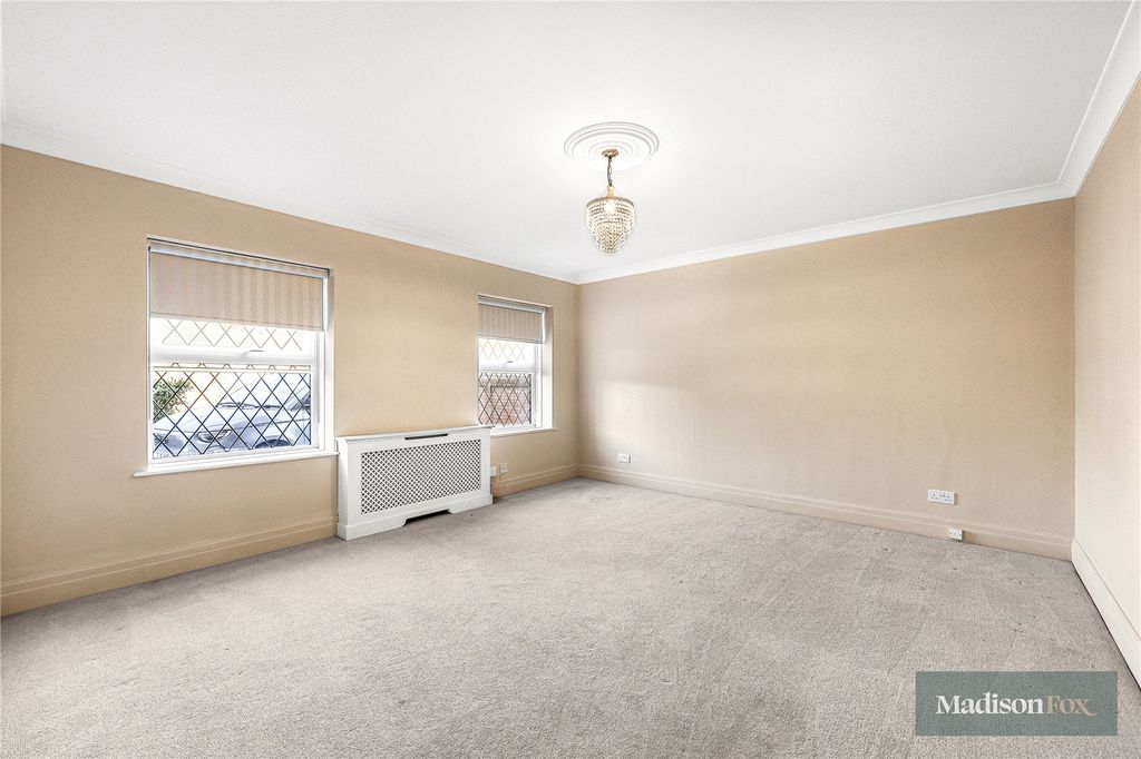 Additional image 22 of 3 bed flat for saleManor Road, Chigwell, Essex IG7
