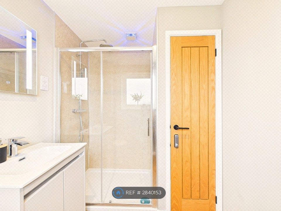 Additional image 9 of 5 bed terraced house to rentLincoln Close, Tewkesbury GL20
