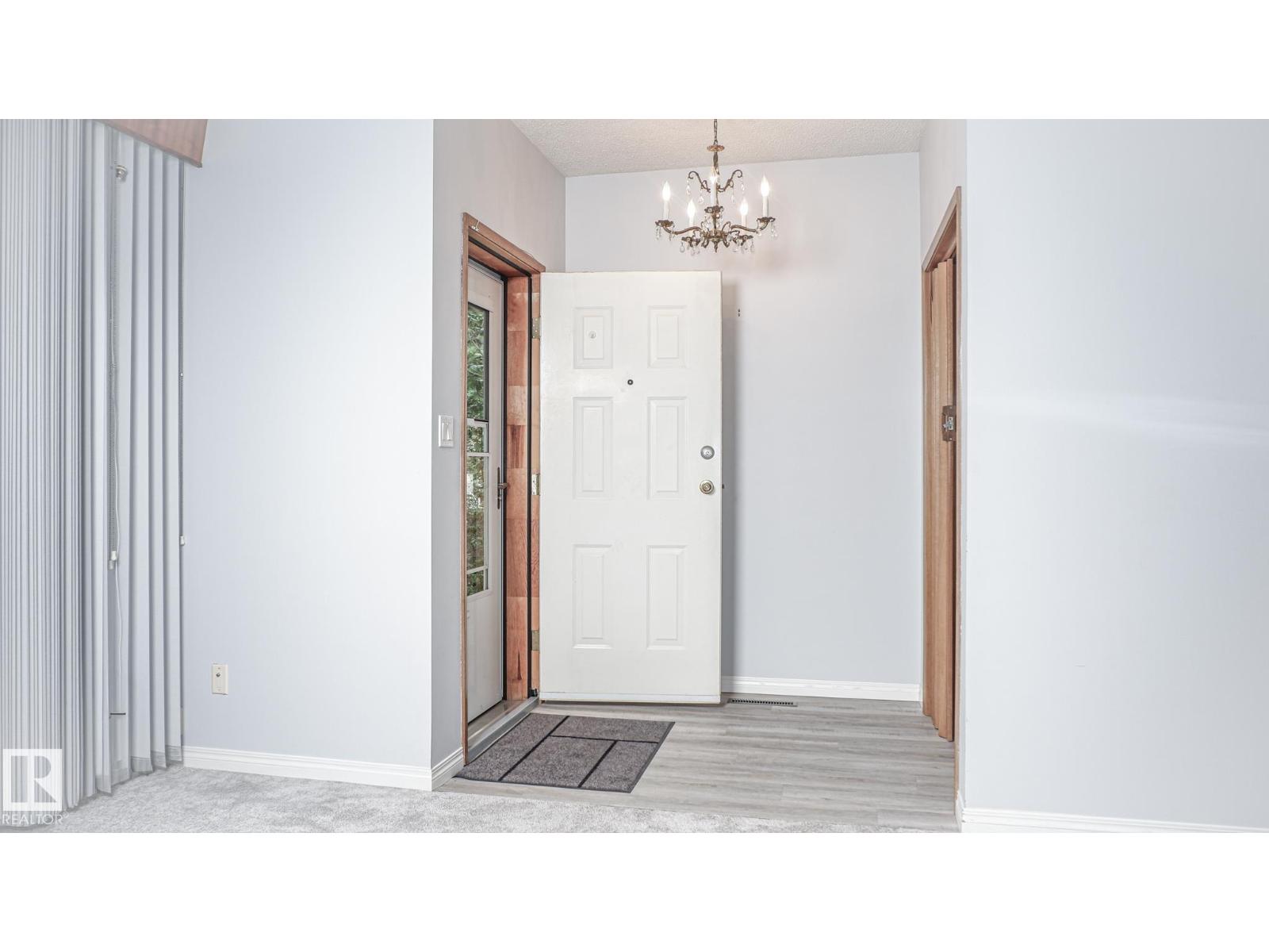 Additional image 5 of 11131 52 Street NW, Edmonton, AB, T5W3H6