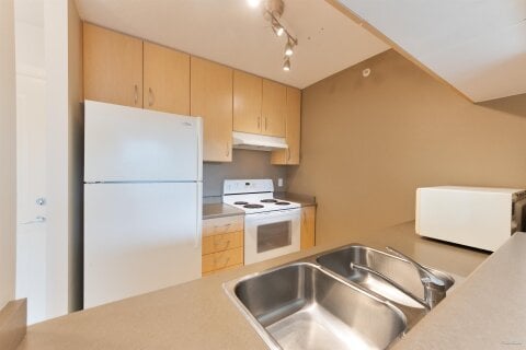 Additional image 8 of 312-3663 Crowley Drive, Vancouver, BC, V5R 6H4