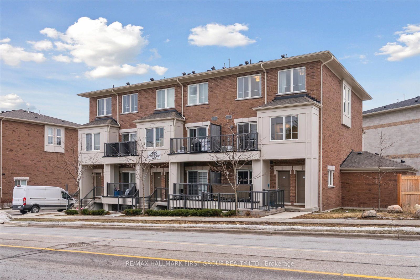 6-485 Beresford Path, Oshawa, ON, L1H 5S7