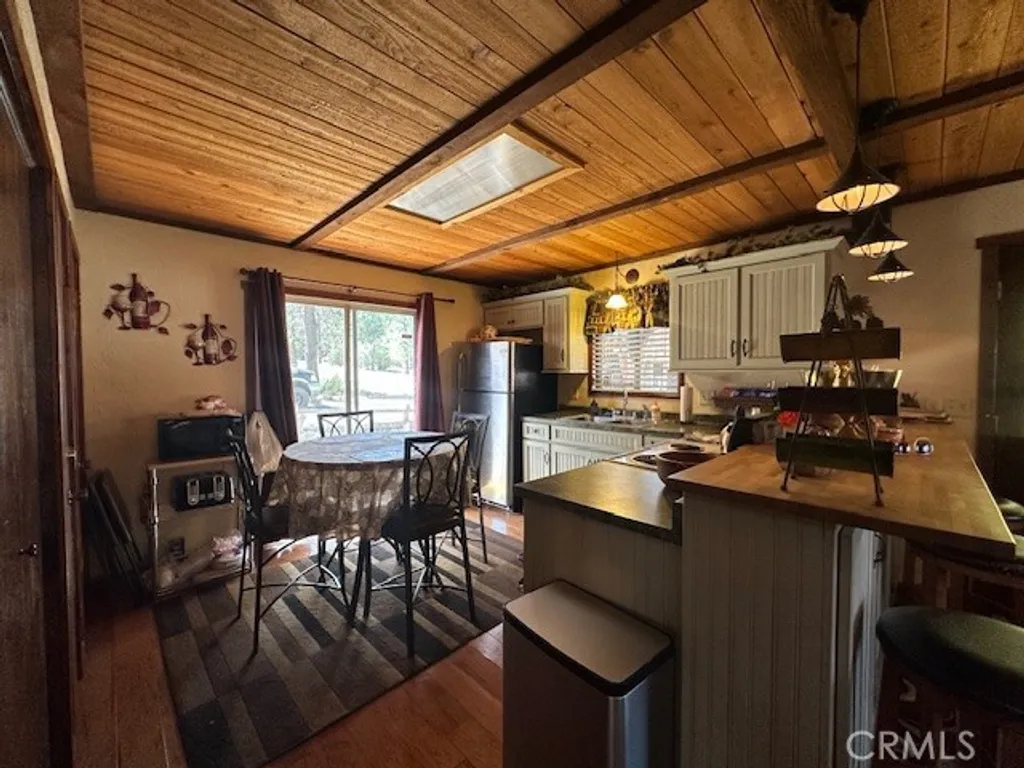 Additional image 18 of 245 Sunset Ln, Sugarloaf, CA 92386