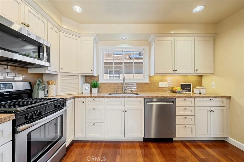 Additional image 19 of 678 W Highland Ave, Sierra Madre, CA 91024