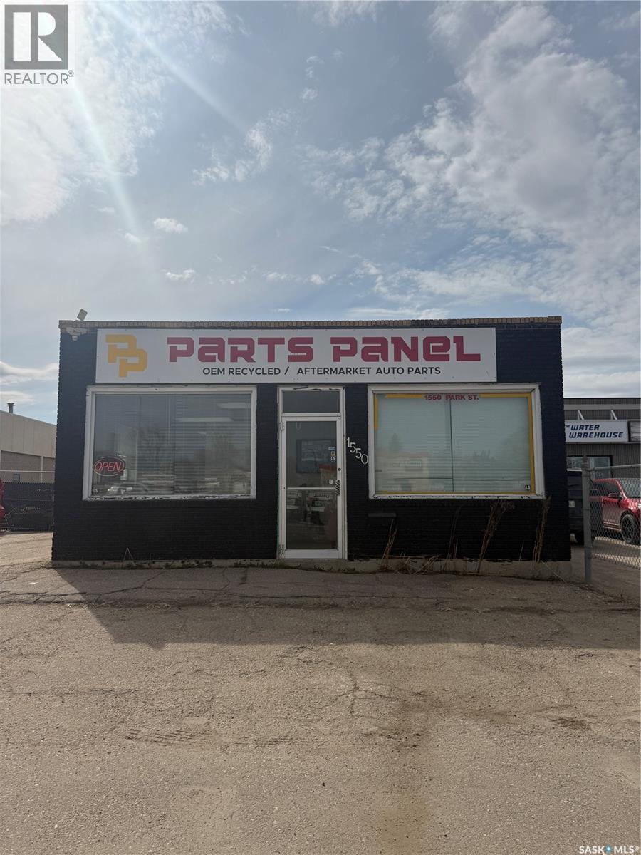Additional image 2 of 1550 Park Street, Regina, SK, S4N2G1