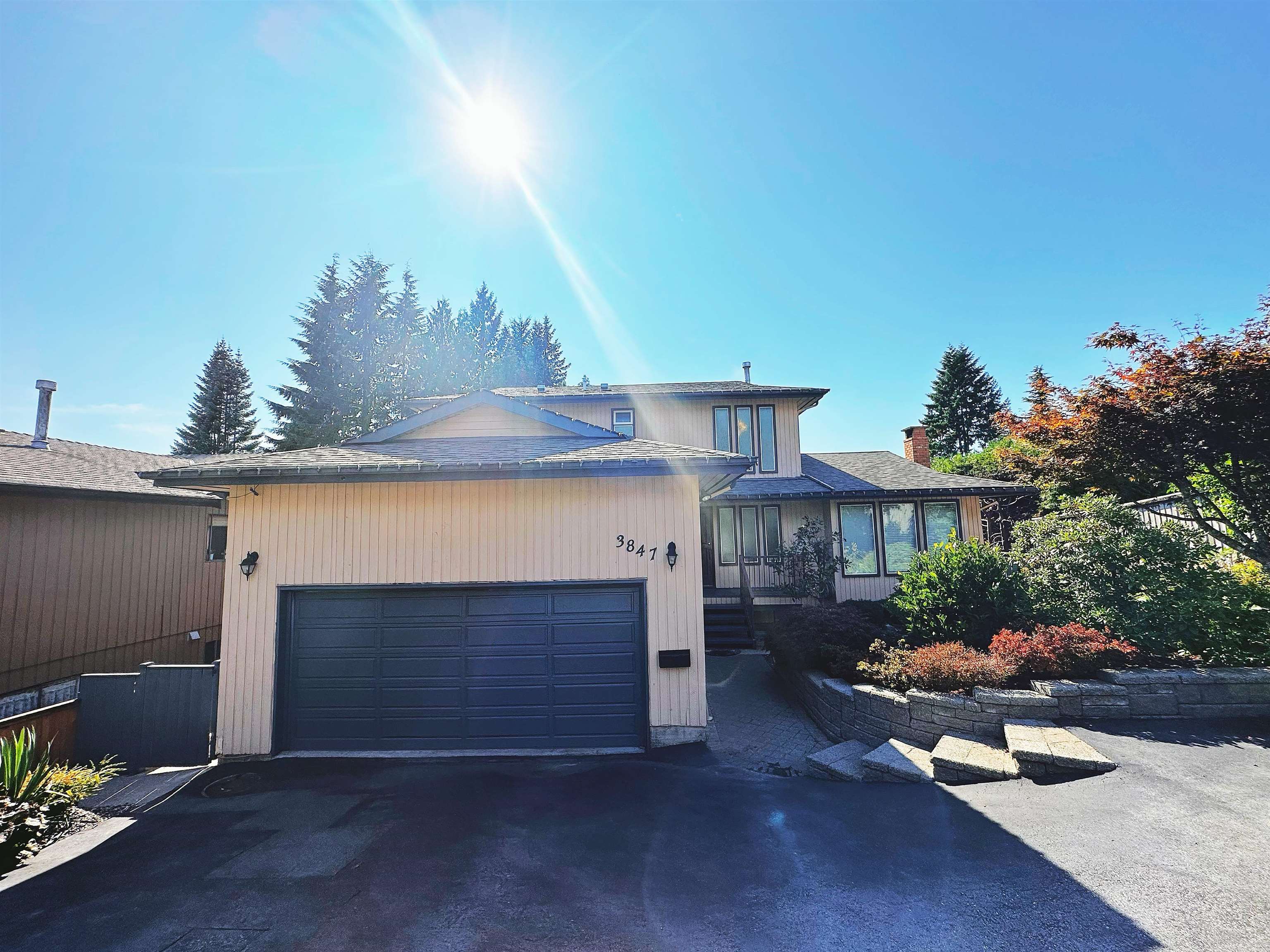 Additional image 4 of Upper Level-3847 Prospect Road, North Vancouver, BC, V7N 4H1
