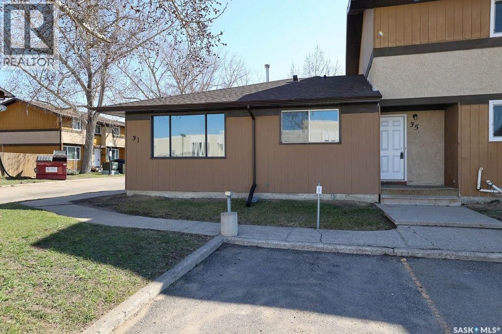 31 Mackenzie Way, Regina, SK, S4N5M7