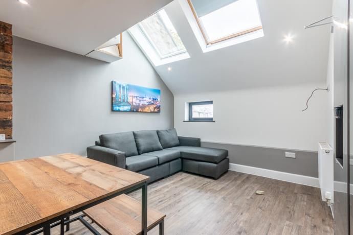 Additional image 2 of 5 bed flat to rentNicolson Square, Edinburgh EH8