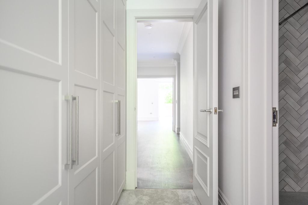 Additional image 11 of 2 bed flat to rentLondon Road, Sunningdale SL5