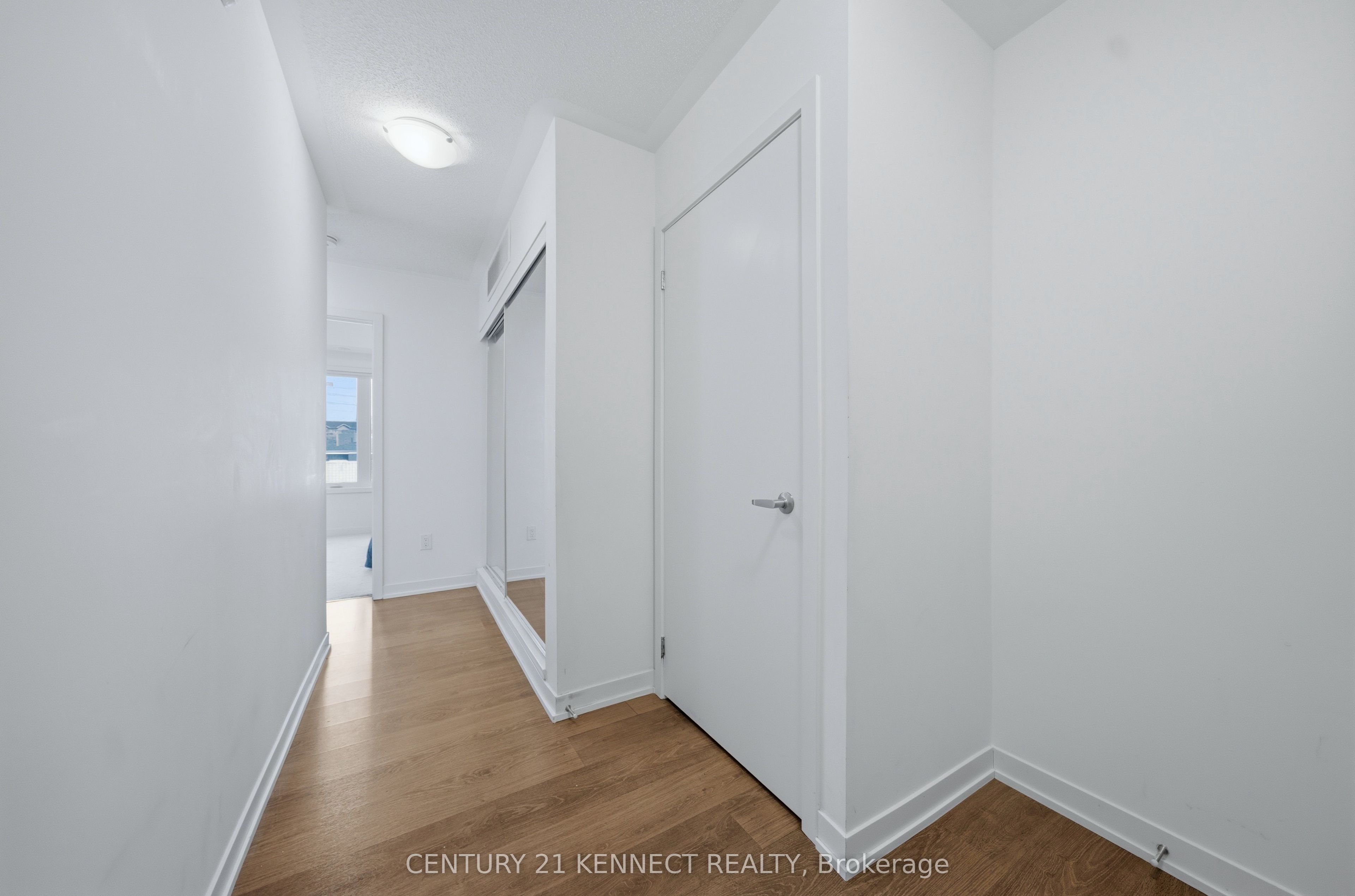Additional image 2 of 211-20 Orchid Pl Drive, Toronto, ON, M1B 0E1
