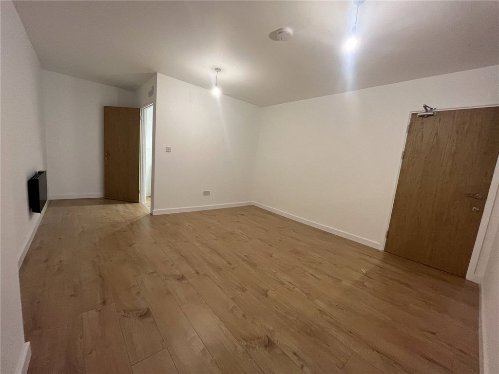 Additional image 6 of Studio to rentCastilian Street, Northampton, Northamptonshire NN1