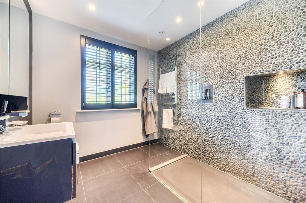 Additional image 39 of 6 bed detached house for salePriory Drive, Stanmore HA7