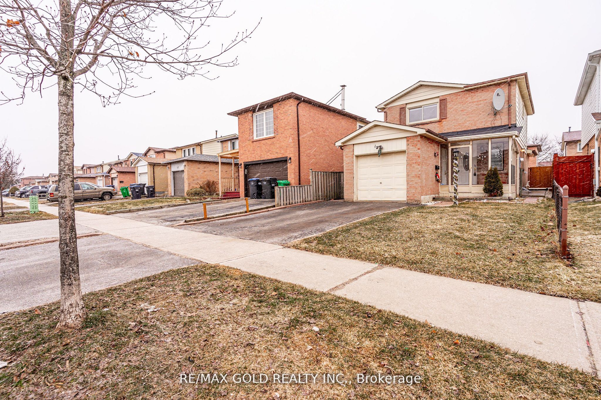 13 Martindale Crescent, Brampton, ON, L6X 2V7