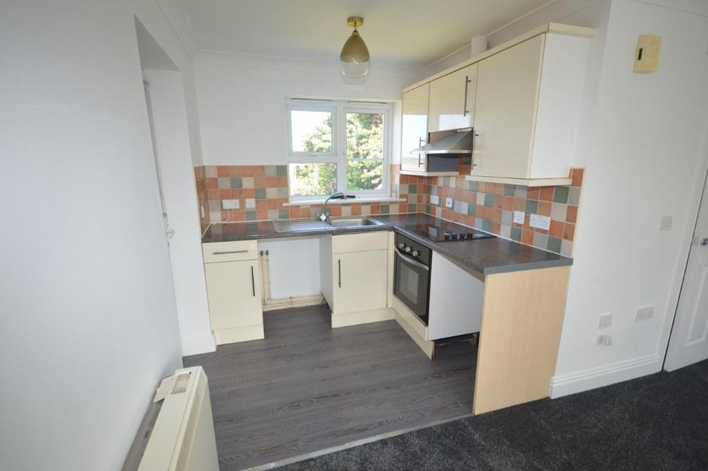 Additional image 5 of 2 bed flat to rentTresvavean Hill, Lanner, Redruth TR16