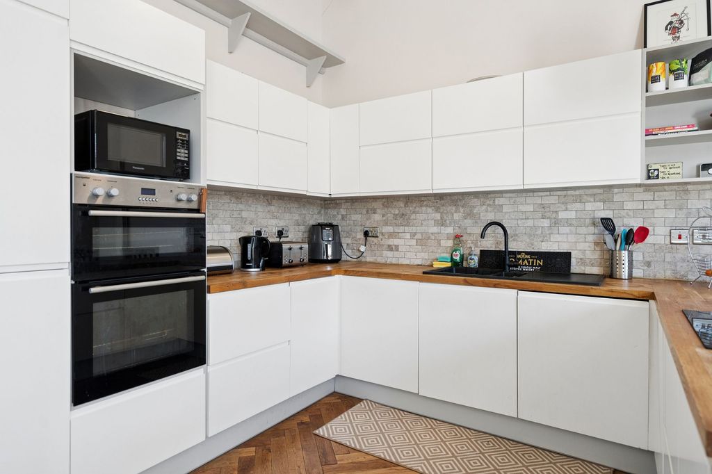 Additional image 8 of 4 bed flat for sale10 Roxburgh Street, Dowanhill G12