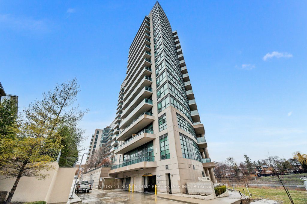 PH3-35 Brian Peck Crescent, Toronto, ON, M4G 0A5