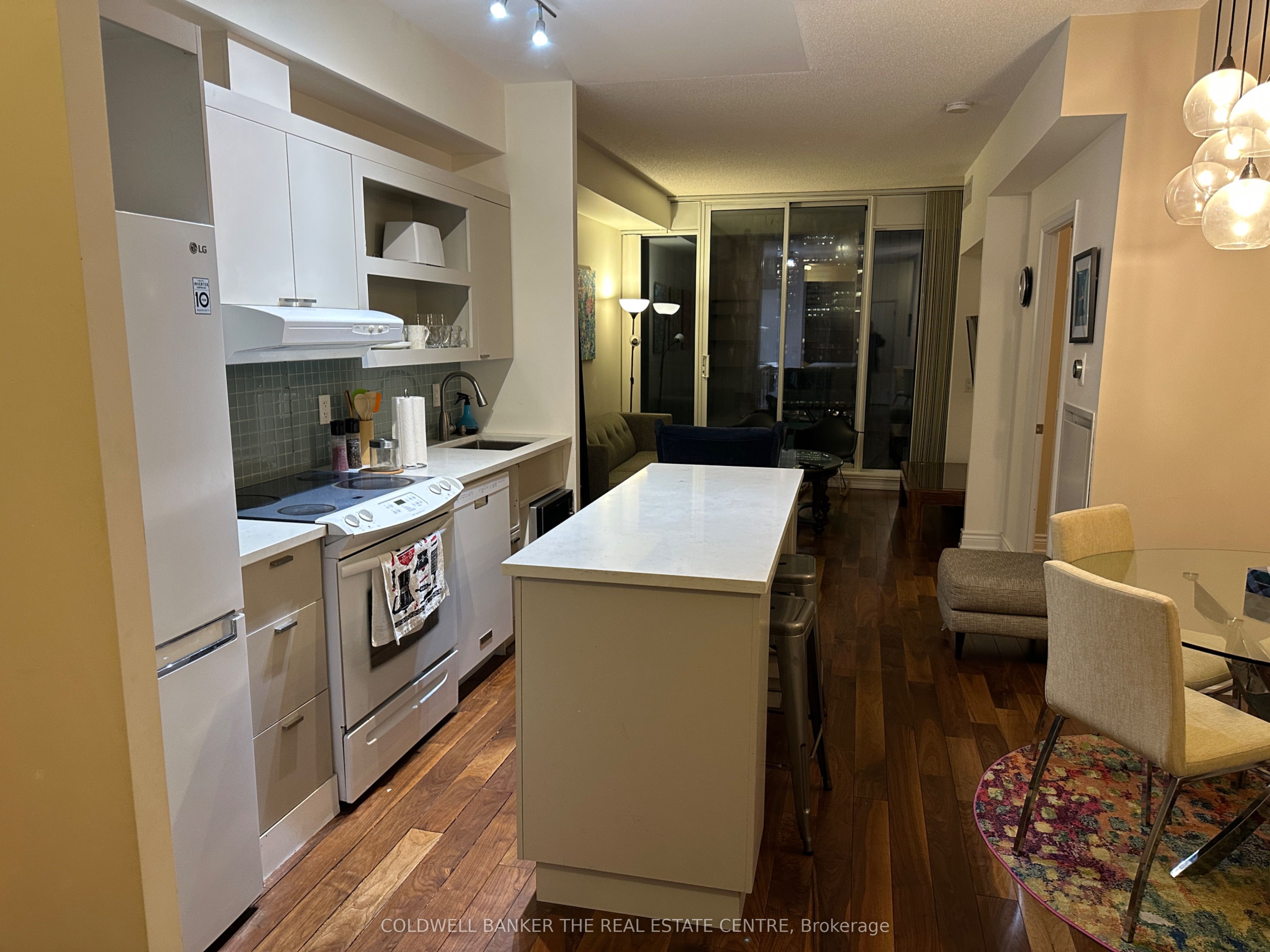 Additional image 2 of 1710-111 Elizabeth Street, Toronto, ON, M5G 1P7