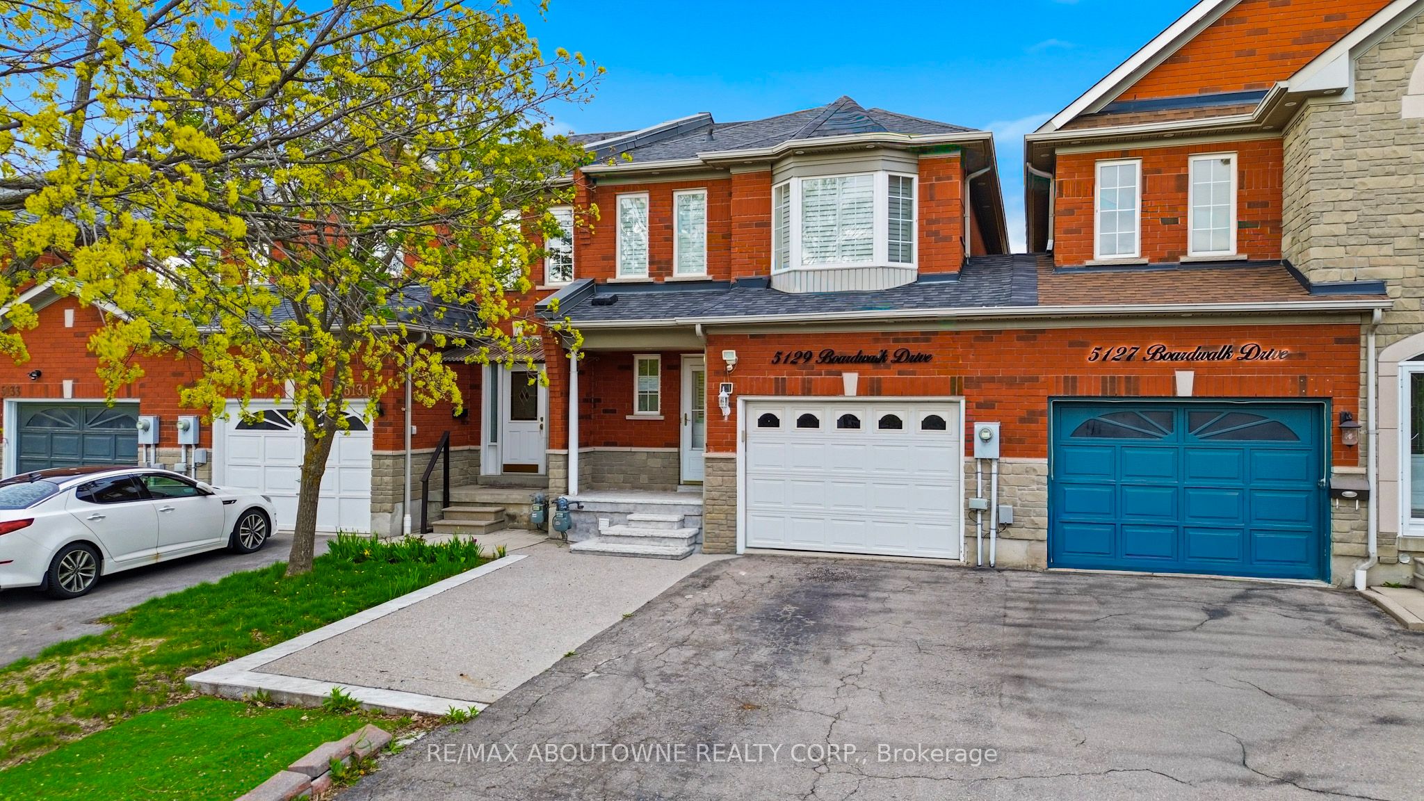 5129 Boardwalk Drive, Mississauga, ON, L5R 3X7 photo 2