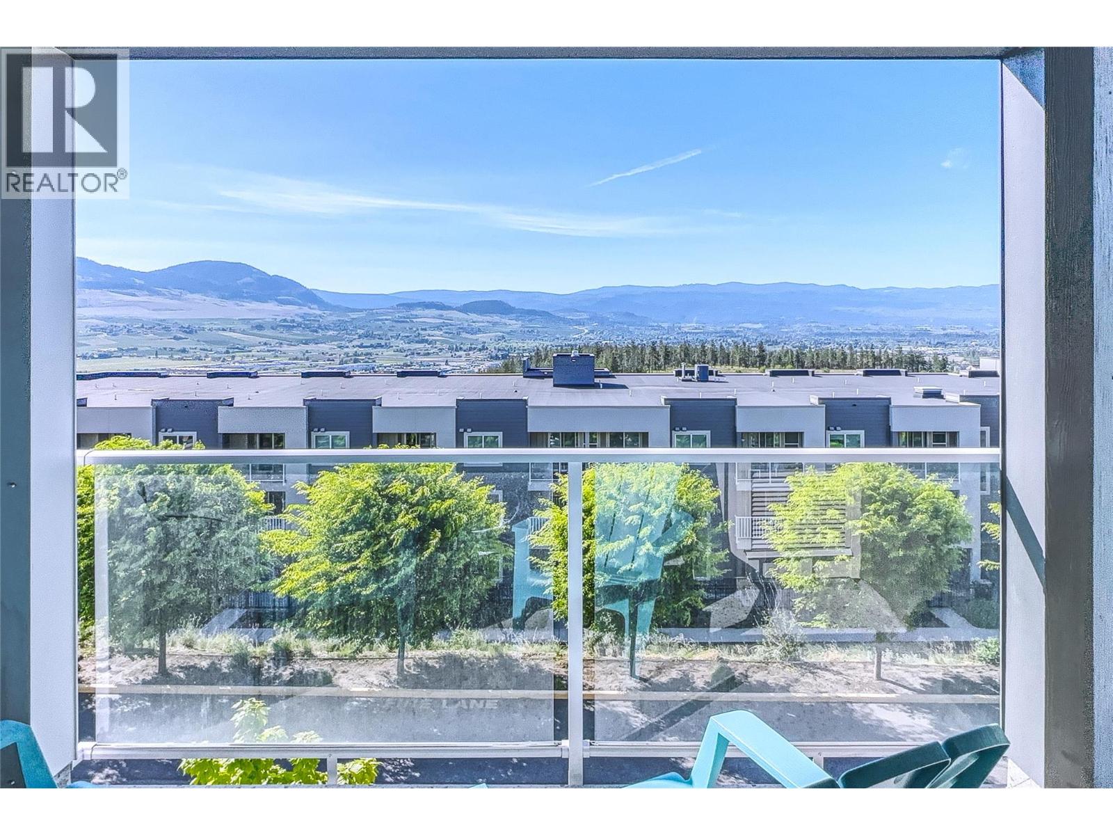PH5-725 Academy Way, Kelowna, BC, V1V0B4