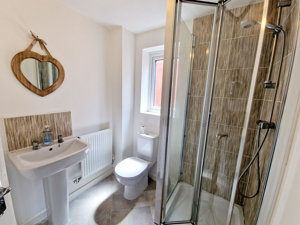 Additional image 5 of 4 bed property to rentBarnsdale Drive, Peterborough PE7