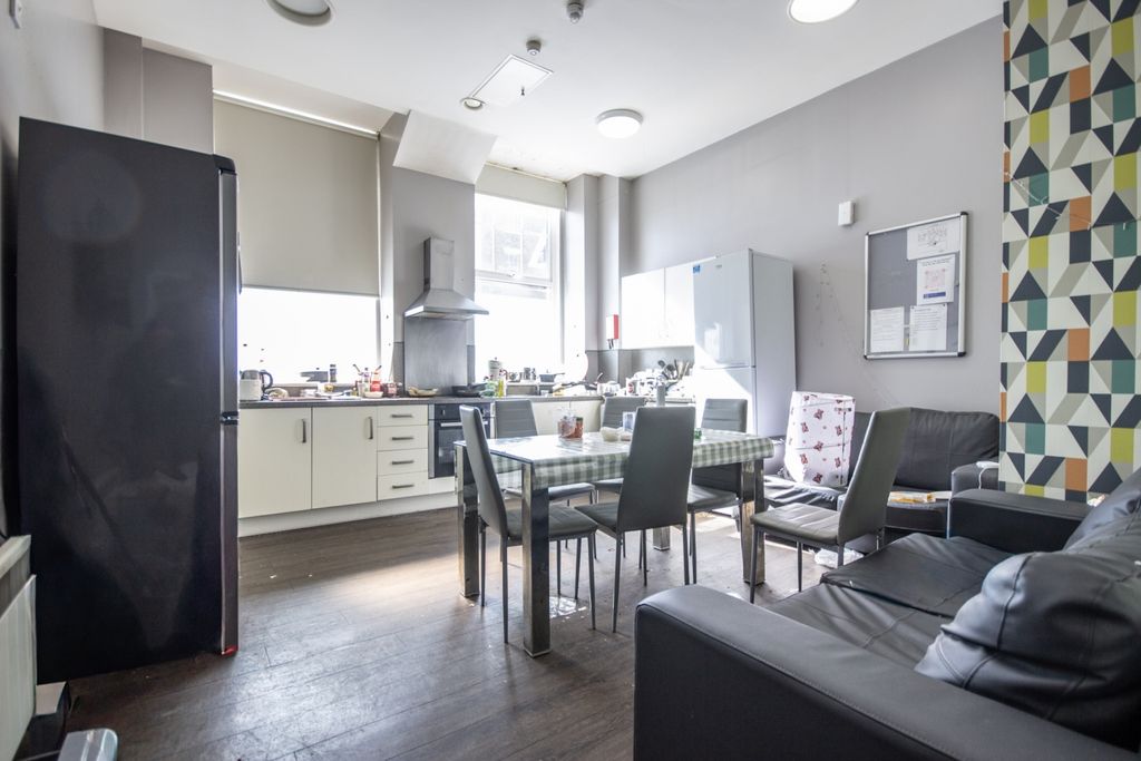 6 bed flat to rentAlbion House, St. James Street, Newcastle Upon Tyne, Tyne And Wear NE1