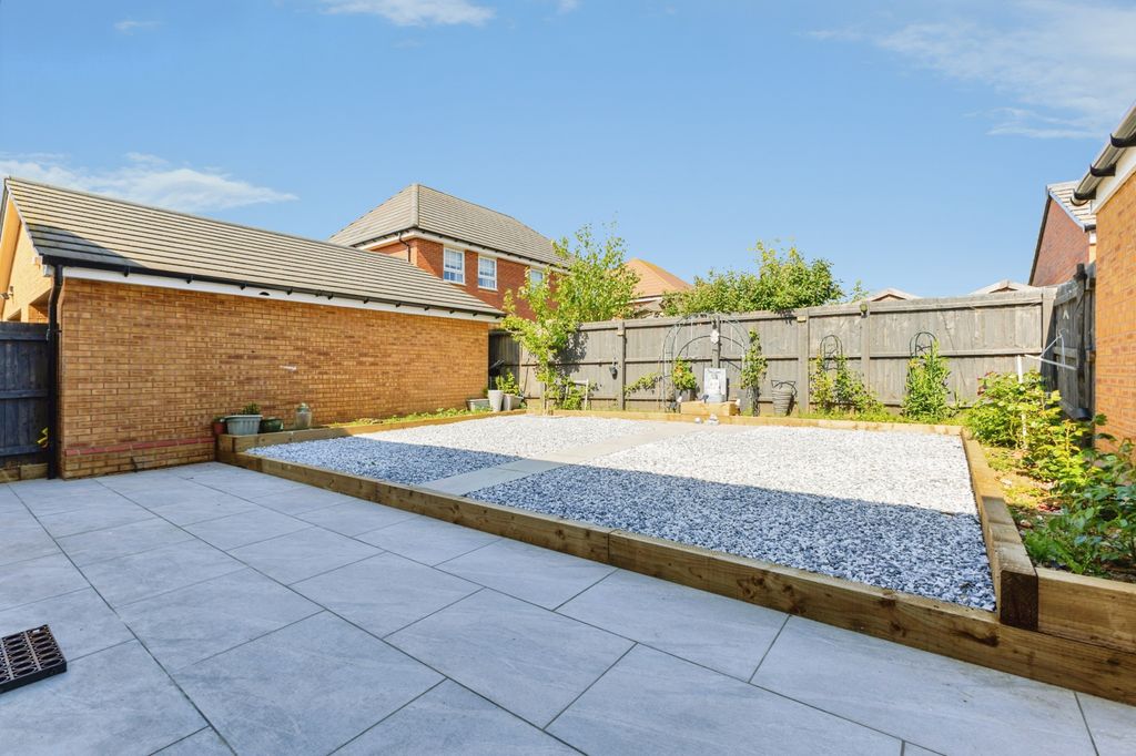 Additional image 18 of 4 bed detached house for saleMonteyne Close, Northampton NN6