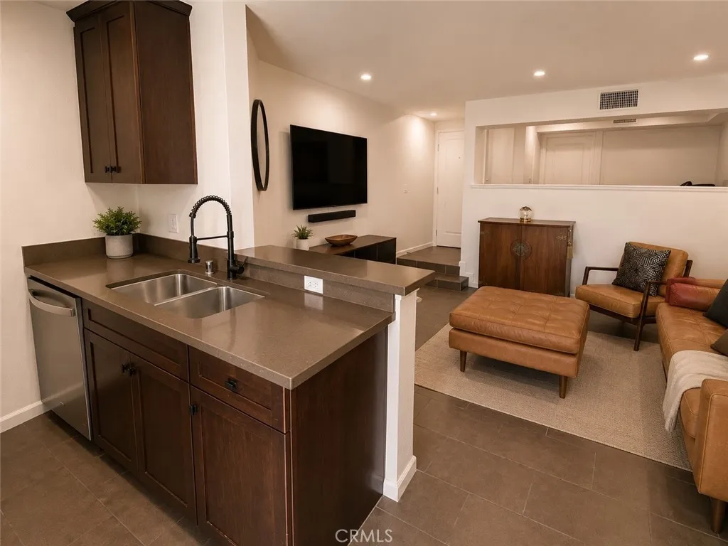 Additional image 17 of 7320 Hawthorn Avenue Unit 318, Los Angeles, CA 90046