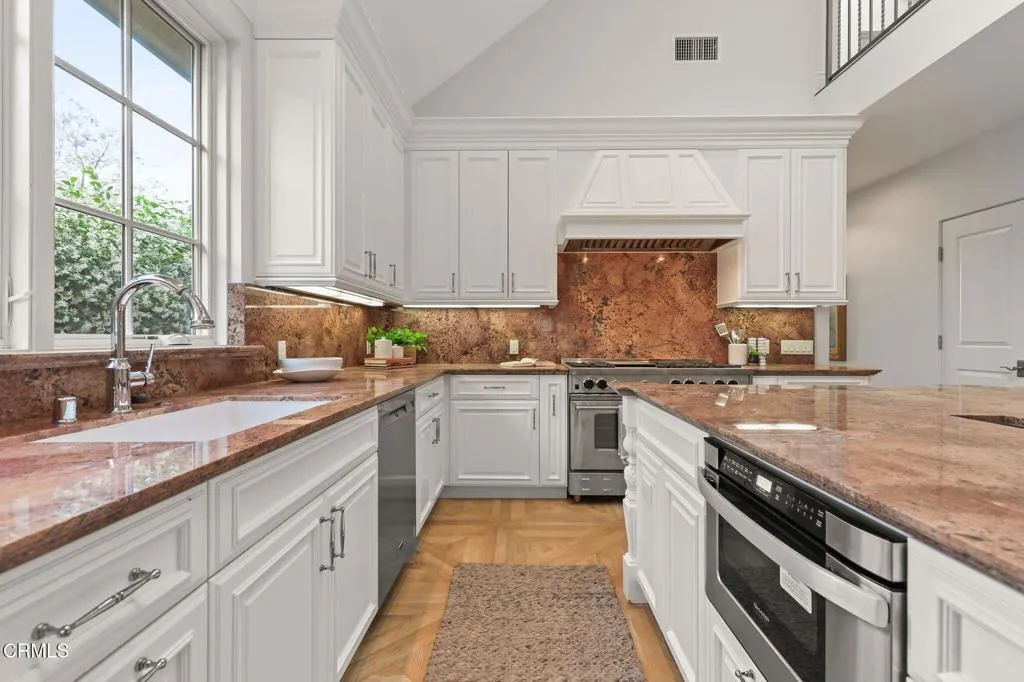 Additional image 47 of 314 S Orchard Drive, Burbank, CA 91506