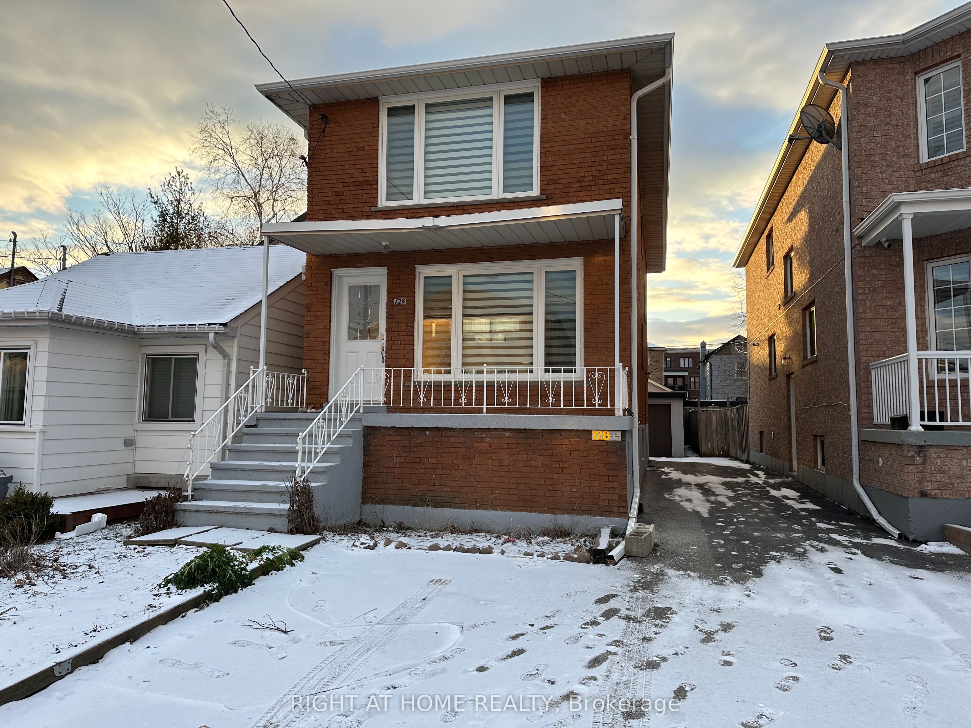 128 Twenty Second Street, Toronto, ON, M8V 3M4 photo 2