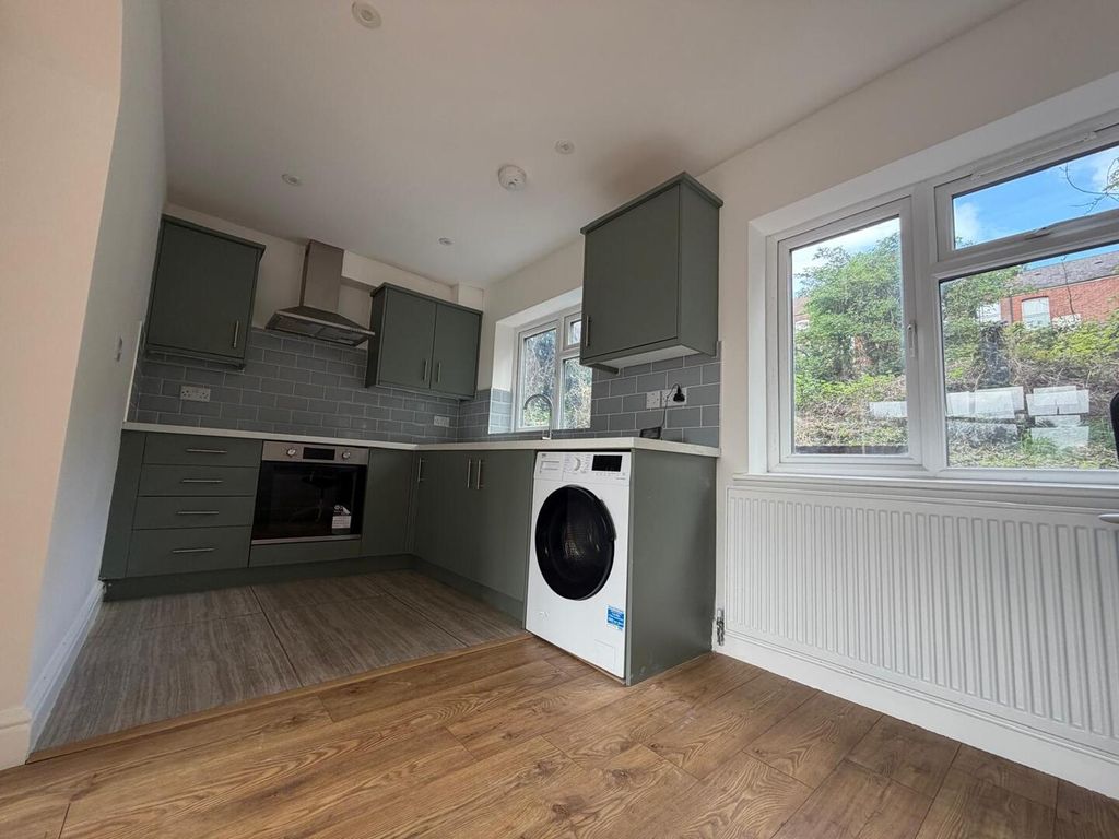2 bed flat to rentMeyrick Court, Luton LU1