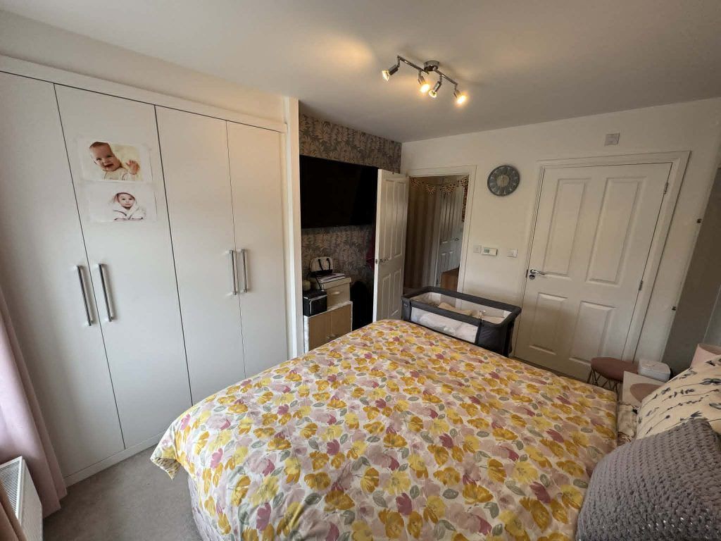 Additional image 9 of 2 bed flat to rentHutton Close, Newbury RG14