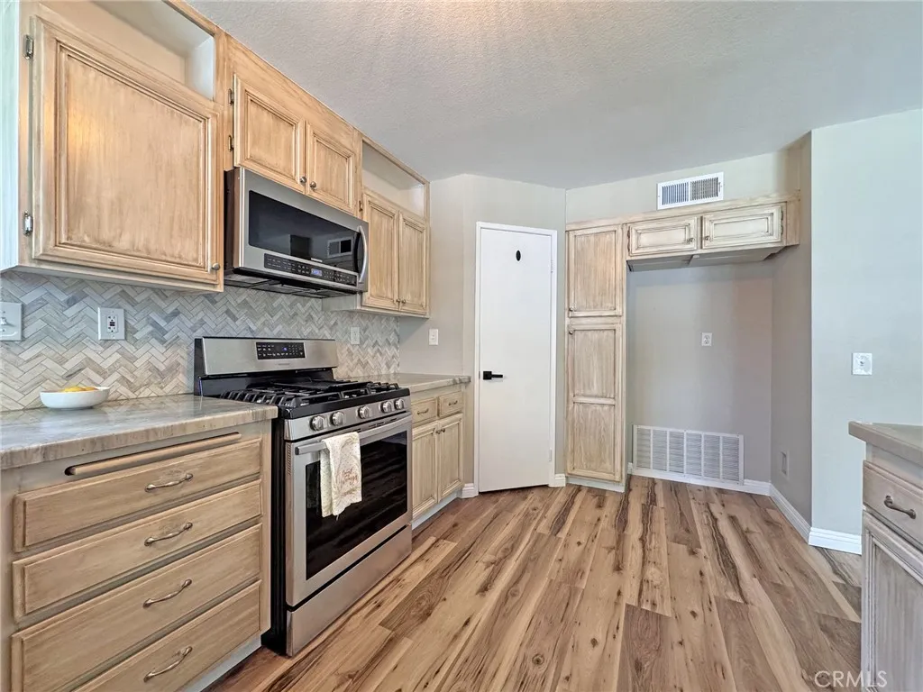 Additional image 17 of 10575 Teakwood Way, Adelanto, CA 92301