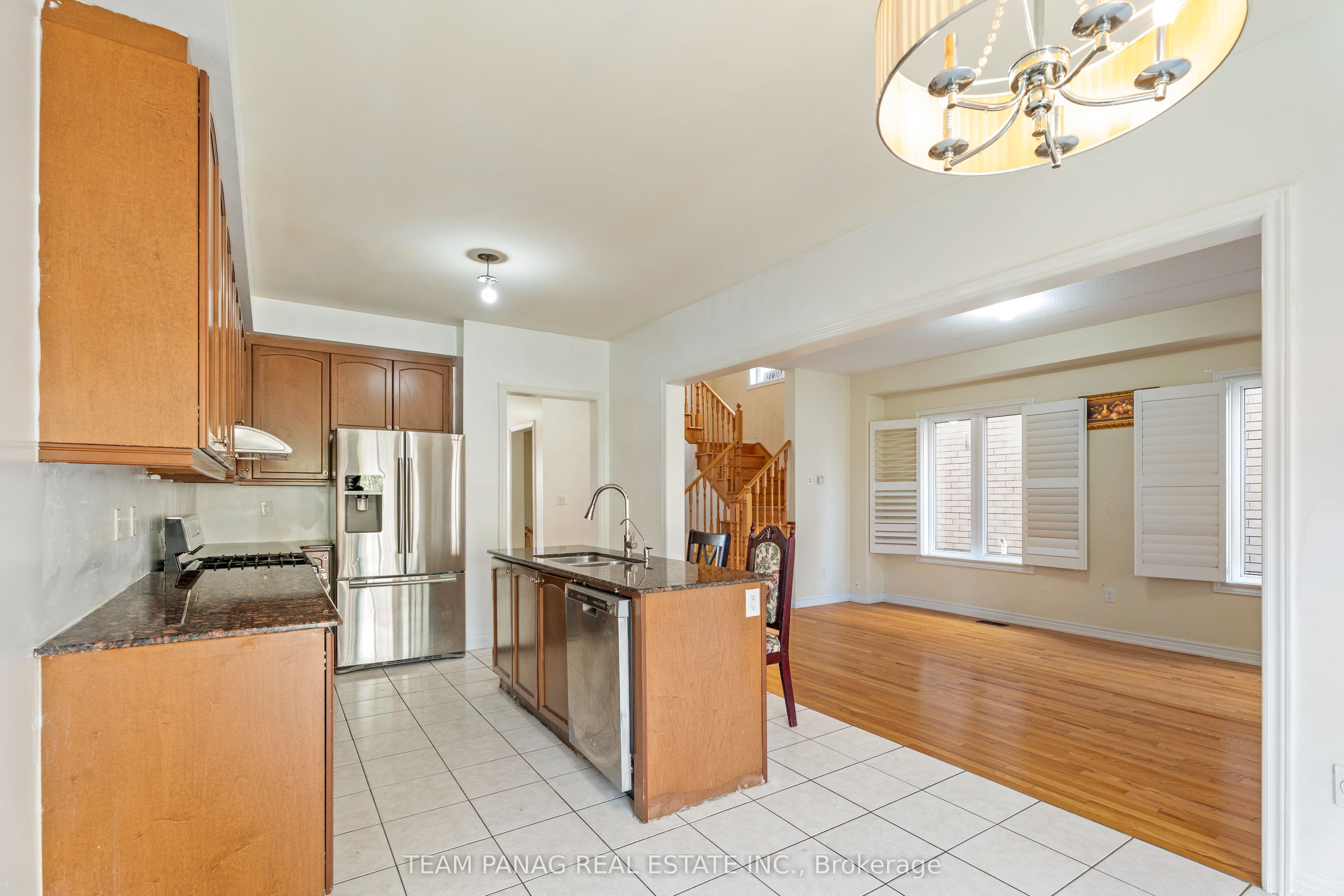 Upper-58 Meltwater Crescent, Brampton, ON, L6P 3V7 photo 5