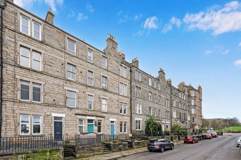 16 Meadowbank Terrace, Meadowbank, Edinburgh EH8